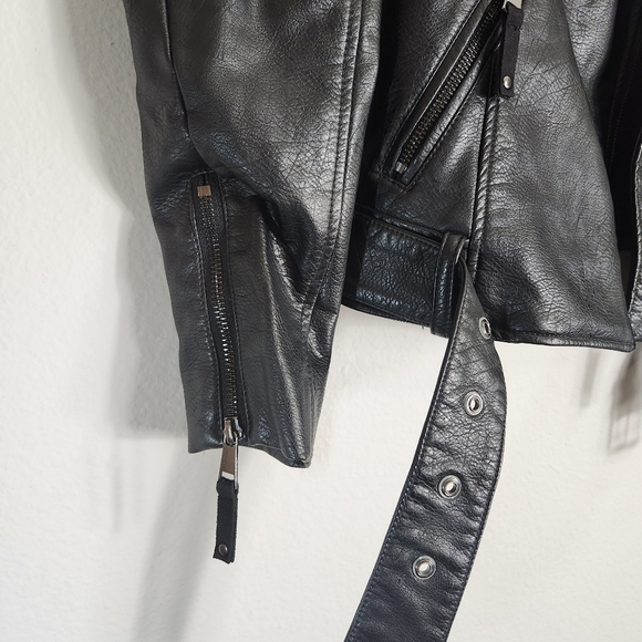 H&M Womens Black Faux/Vegan Leather Motorcycle Biker Jacket-Size 0 - Picture 7 of 10